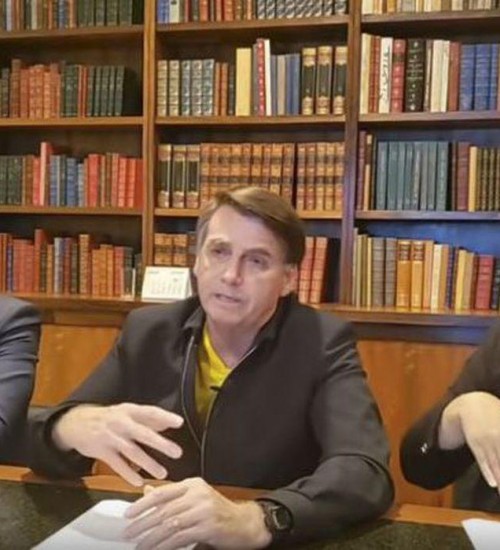 Bolsonaro confirma mais duas parcelas do auxílio emergencial.