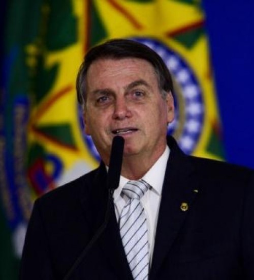 Jair Bolsonaro anuncia a prorrogação do Auxílio Emergencial.