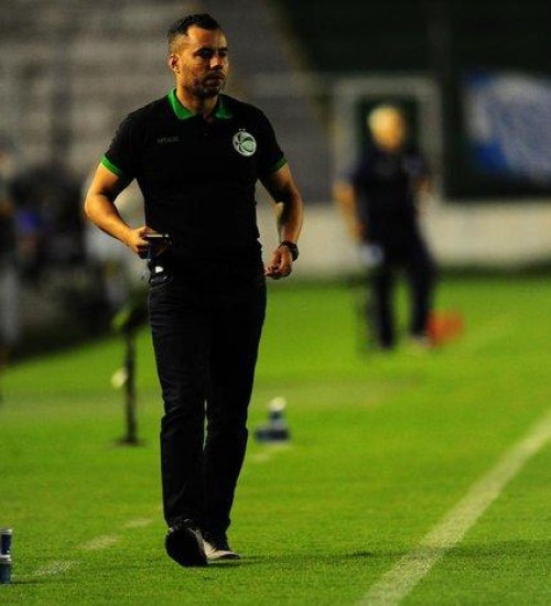 Juventude anuncia saída do técnico Jair Ventura.