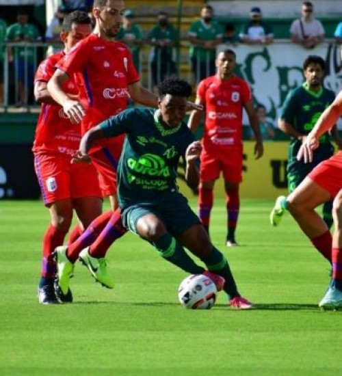 Chape perde de virada dentro de casa.