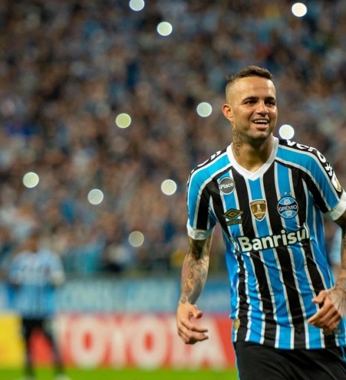 Grêmio quer anunciar três reforços na próxima semana.