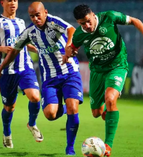 Chapecoense perde de virada na Ressacada.