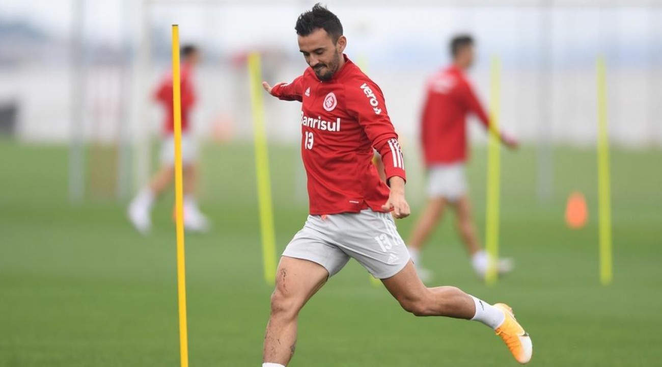 Inter encerra preparação para duelo contra o Fluminense.