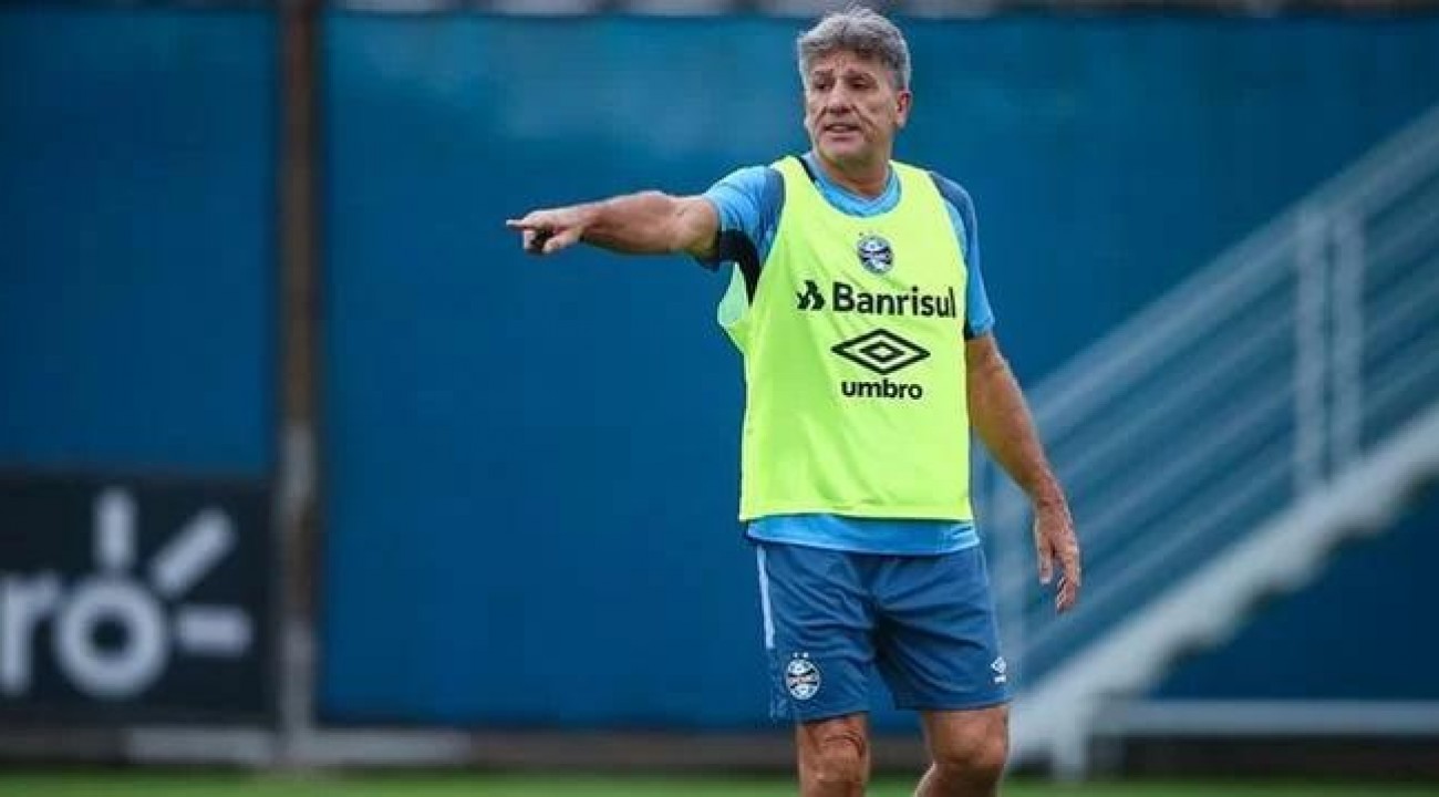 Grêmio prega serenidade para conter turbulências na temporada.