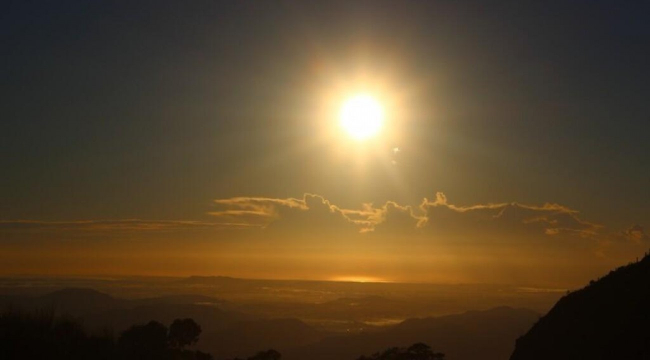 Calor fora de época continua em SC nesta quarta, mas veranico tem data para terminar.